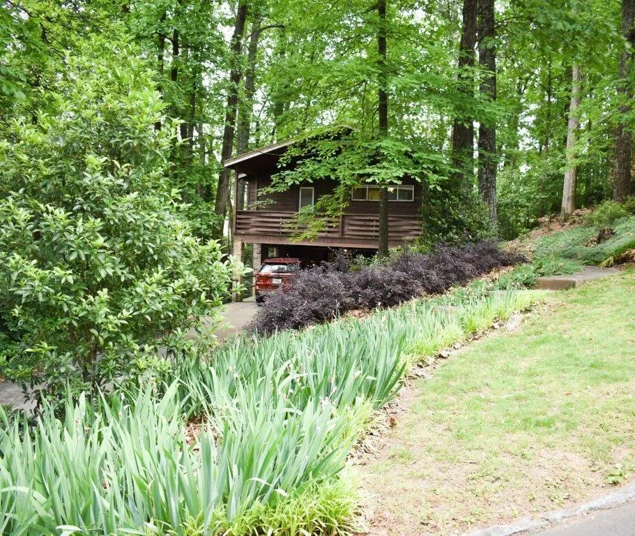 100 Angus Trail, Sandy Springs, Georgia 30328, 3 Bedrooms Bedrooms, ,2 BathroomsBathrooms,Residential,Sold,100 Angus Trail,6721503