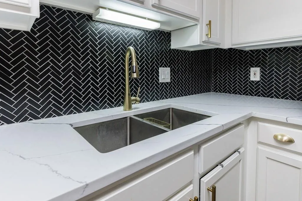 3482 Essex Avenue, Atlanta, Georgia 30339, 2 Bedrooms Bedrooms, ,2 BathroomsBathrooms,Residential,For Sale,3482 Essex Avenue,7669506