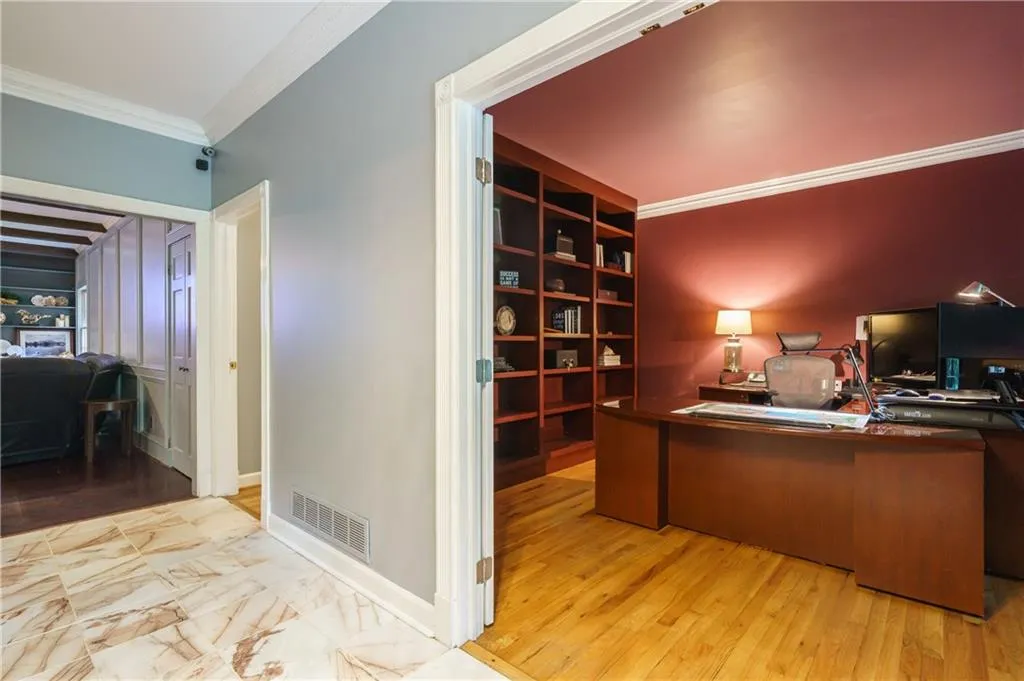 1060 Huntcliff, Sandy Springs, Georgia 30350, 6 Bedrooms Bedrooms, ,3 BathroomsBathrooms,Residential,Sold,1060 Huntcliff,6907601