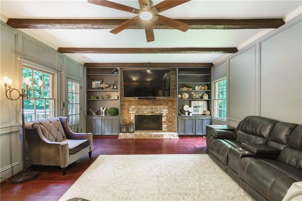 1060 Huntcliff, Sandy Springs, Georgia 30350, 6 Bedrooms Bedrooms, ,3 BathroomsBathrooms,Residential,Sold,1060 Huntcliff,6907601