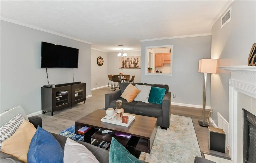 1103 Gettysburg Place, Sandy Springs, Georgia 30350, 2 Bedrooms Bedrooms, ,2 BathroomsBathrooms,Residential,Sold,1103 Gettysburg Place,6536045