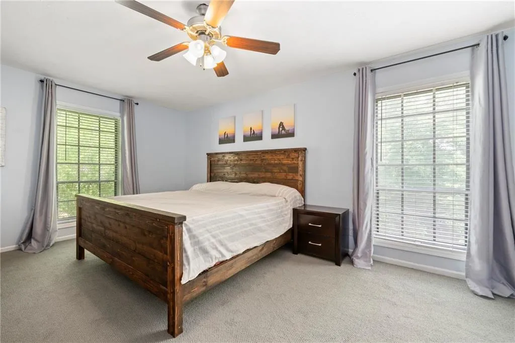 6851 Roswell Road Unit E9, Sandy Springs, Georgia 30328, 3 Bedrooms Bedrooms, ,2 BathroomsBathrooms,Residential,Sold,6851 Roswell Road Unit E9,6894581