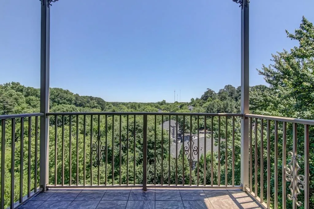 2865 Lenox Road Ne Unit 503, Atlanta, Georgia 30324, 2 Bedrooms Bedrooms, ,2 BathroomsBathrooms,Residential,Sold,2865 Lenox Road Ne Unit 503,6023078