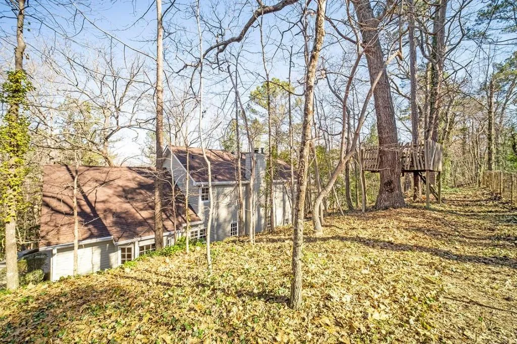 955 Lost Forest Drive, Sandy Springs, Georgia 30328, 5 Bedrooms Bedrooms, ,4 BathroomsBathrooms,Residential,Sold,955 Lost Forest Drive,7012604