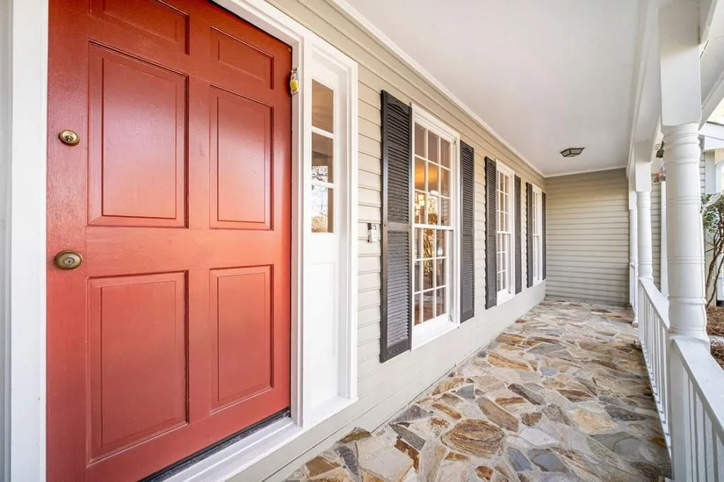 955 Lost Forest Drive, Sandy Springs, Georgia 30328, 5 Bedrooms Bedrooms, ,4 BathroomsBathrooms,Residential,Sold,955 Lost Forest Drive,7012604