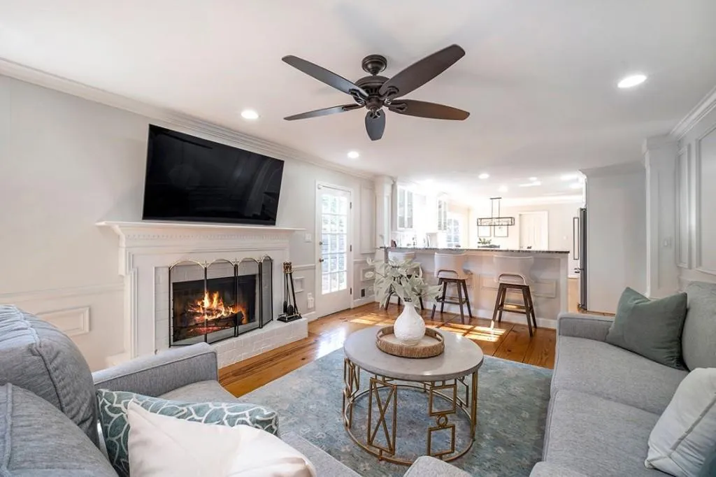 955 Lost Forest Drive, Sandy Springs, Georgia 30328, 5 Bedrooms Bedrooms, ,4 BathroomsBathrooms,Residential,Sold,955 Lost Forest Drive,7012604