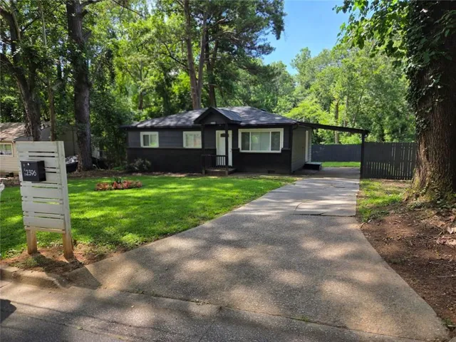 2396 Clarissa Drive Nw, Atlanta, Georgia 30318