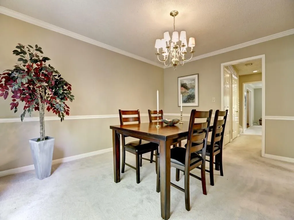 248 The South Chace Unit 248, Sandy Springs, Georgia 30328, 3 Bedrooms Bedrooms, ,2 BathroomsBathrooms,Residential,Sold,248 The South Chace Unit 248,5729448