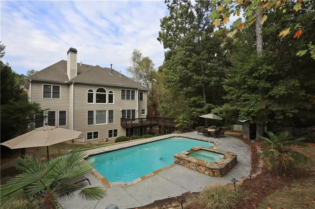 265 Fieldsborn Court, Sandy Springs, Georgia 30328, 6 Bedrooms Bedrooms, ,5 BathroomsBathrooms,Residential,Sold,265 Fieldsborn Court,5767280