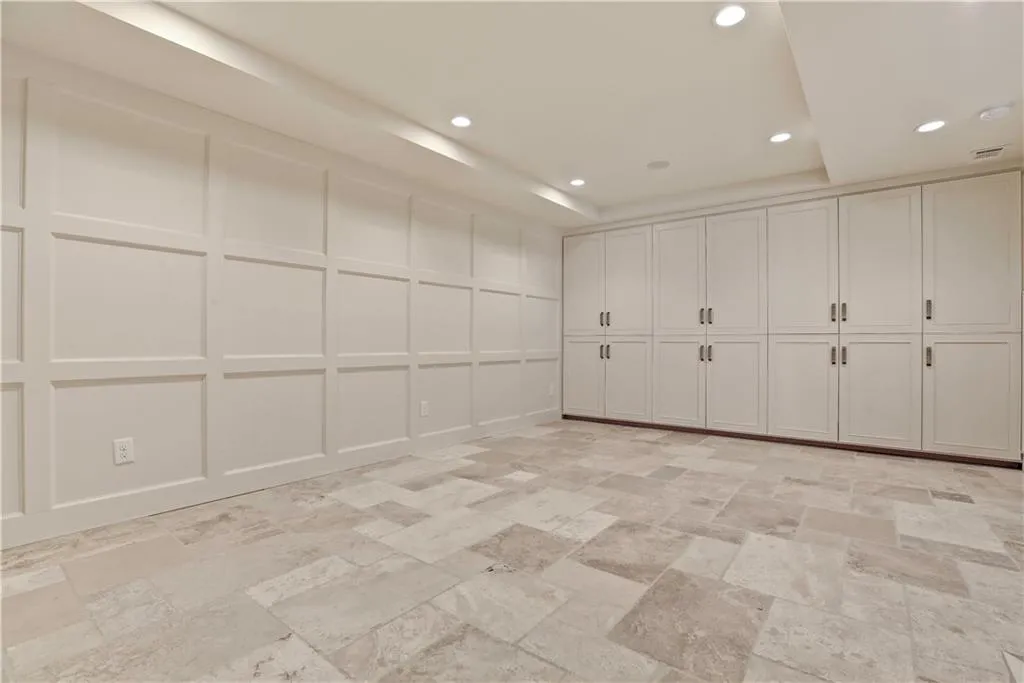 265 Fieldsborn Court, Sandy Springs, Georgia 30328, 6 Bedrooms Bedrooms, ,5 BathroomsBathrooms,Residential,Sold,265 Fieldsborn Court,5767280
