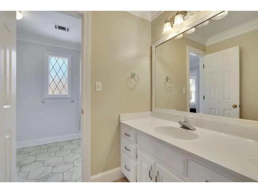 7740 Sagebrush Drive, Atlanta, Georgia 30350, 5 Bedrooms Bedrooms, ,5 BathroomsBathrooms,Residential,Sold,7740 Sagebrush Drive,7544278