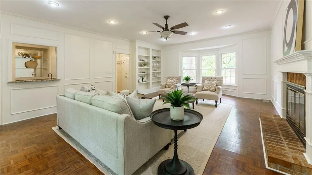 585 Cambridge Way, Atlanta, Georgia 30328, 4 Bedrooms Bedrooms, ,3 BathroomsBathrooms,Residential,Sold,585 Cambridge Way,7207860