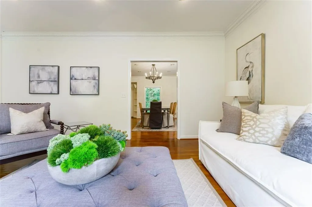 585 Cambridge Way, Atlanta, Georgia 30328, 4 Bedrooms Bedrooms, ,3 BathroomsBathrooms,Residential,Sold,585 Cambridge Way,7207860