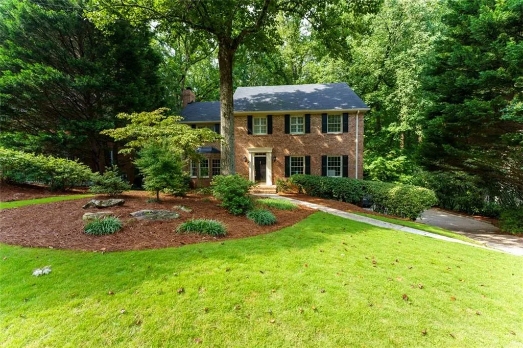 585 Cambridge Way, Atlanta, Georgia 30328, 4 Bedrooms Bedrooms, ,3 BathroomsBathrooms,Residential,Sold,585 Cambridge Way,7207860