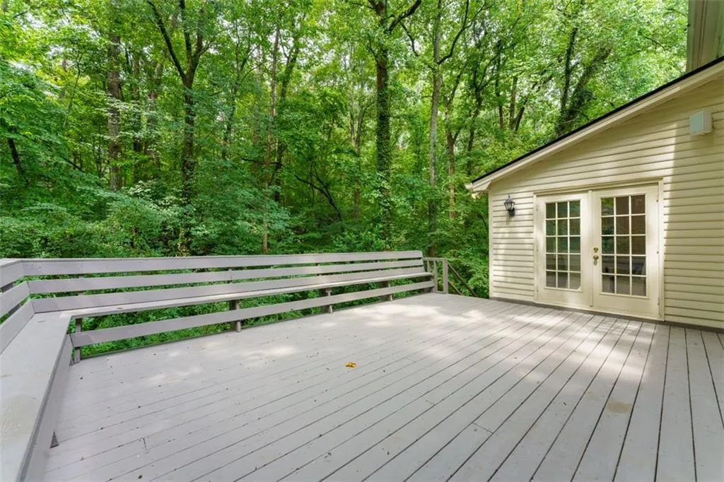 585 Cambridge Way, Atlanta, Georgia 30328, 4 Bedrooms Bedrooms, ,3 BathroomsBathrooms,Residential,Sold,585 Cambridge Way,7207860