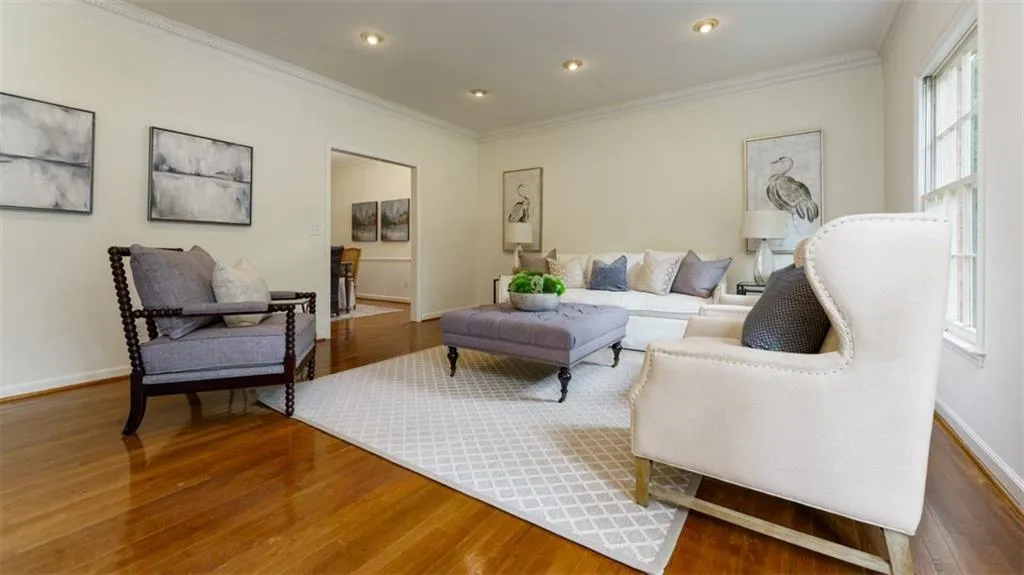 585 Cambridge Way, Atlanta, Georgia 30328, 4 Bedrooms Bedrooms, ,3 BathroomsBathrooms,Residential,Sold,585 Cambridge Way,7207860