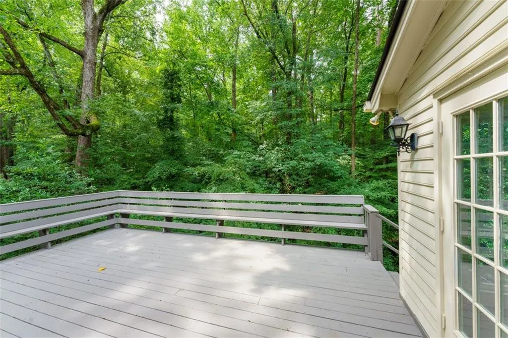 585 Cambridge Way, Atlanta, Georgia 30328, 4 Bedrooms Bedrooms, ,3 BathroomsBathrooms,Residential,Sold,585 Cambridge Way,7207860