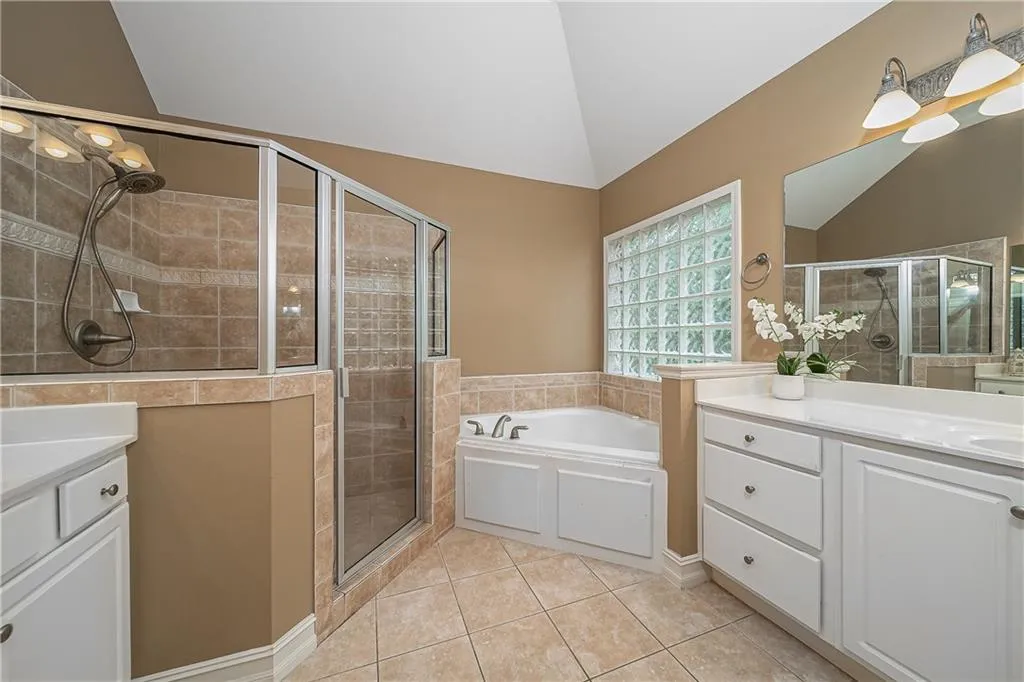 7300 Village Creek Trace, Atlanta, Georgia 30328, 4 Bedrooms Bedrooms, ,3 BathroomsBathrooms,Residential,Sold,7300 Village Creek Trace,6945819