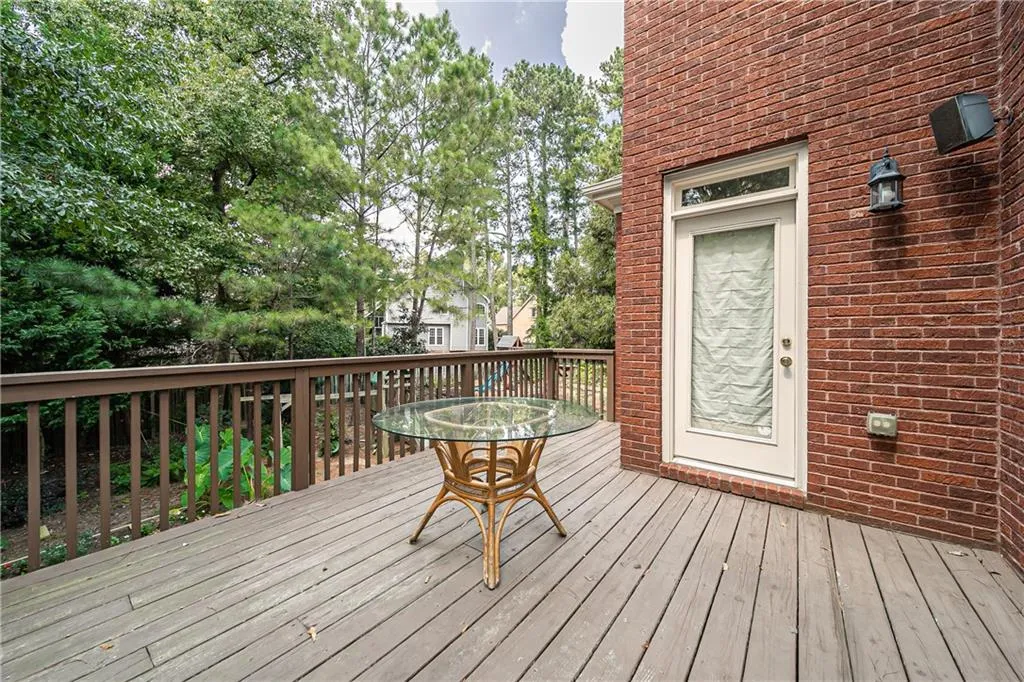 7300 Village Creek Trace, Atlanta, Georgia 30328, 4 Bedrooms Bedrooms, ,3 BathroomsBathrooms,Residential,Sold,7300 Village Creek Trace,6945819