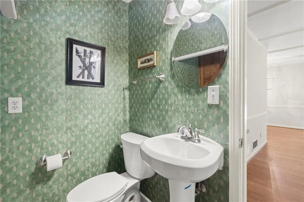 6580 Scott Valley Road, Sandy Springs, Georgia 30328, 3 Bedrooms Bedrooms, ,2 BathroomsBathrooms,Residential,Sold,6580 Scott Valley Road,7547759