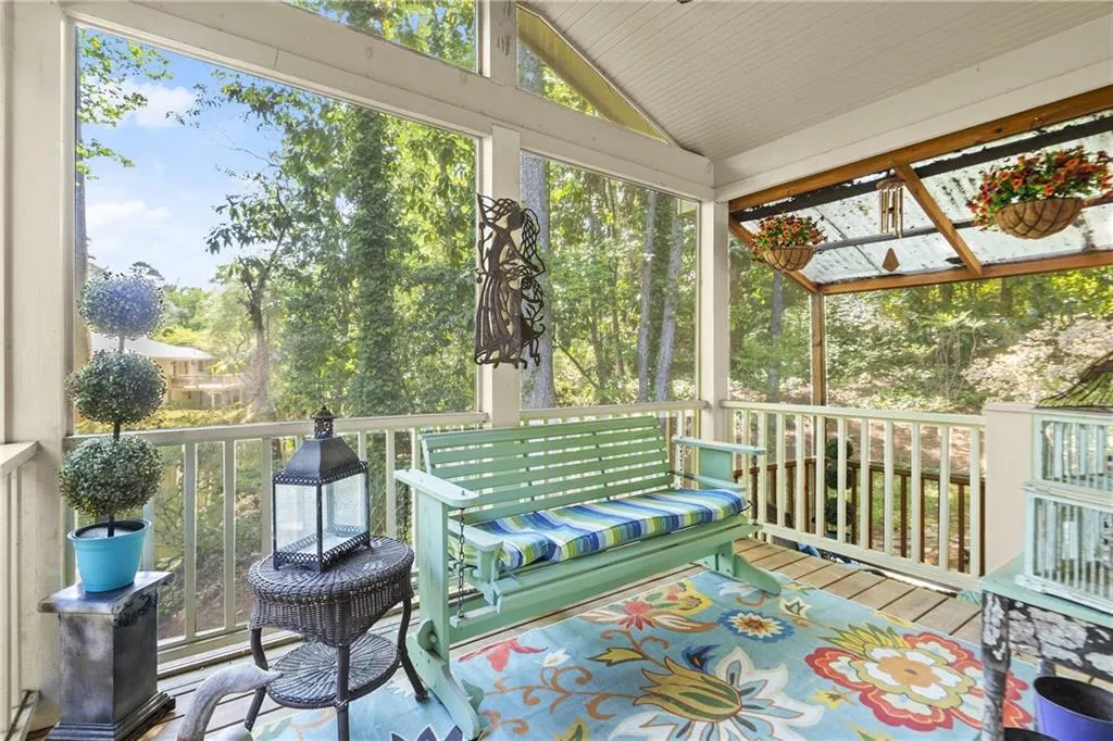 6580 Scott Valley Road, Sandy Springs, Georgia 30328, 3 Bedrooms Bedrooms, ,2 BathroomsBathrooms,Residential,Sold,6580 Scott Valley Road,7547759
