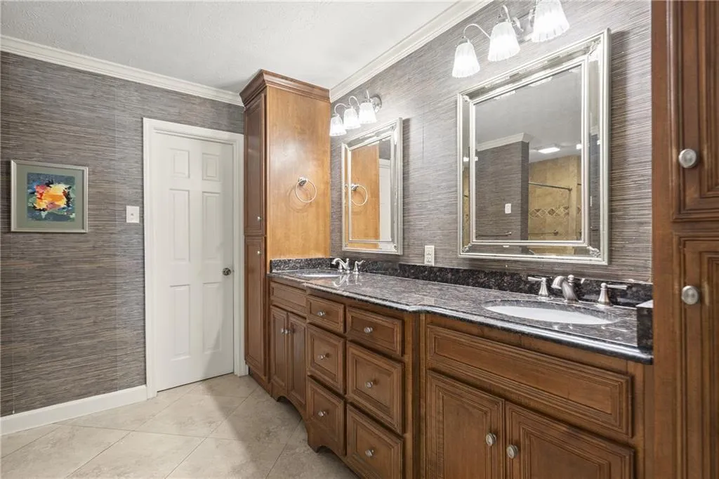6580 Scott Valley Road, Sandy Springs, Georgia 30328, 3 Bedrooms Bedrooms, ,2 BathroomsBathrooms,Residential,Sold,6580 Scott Valley Road,7547759