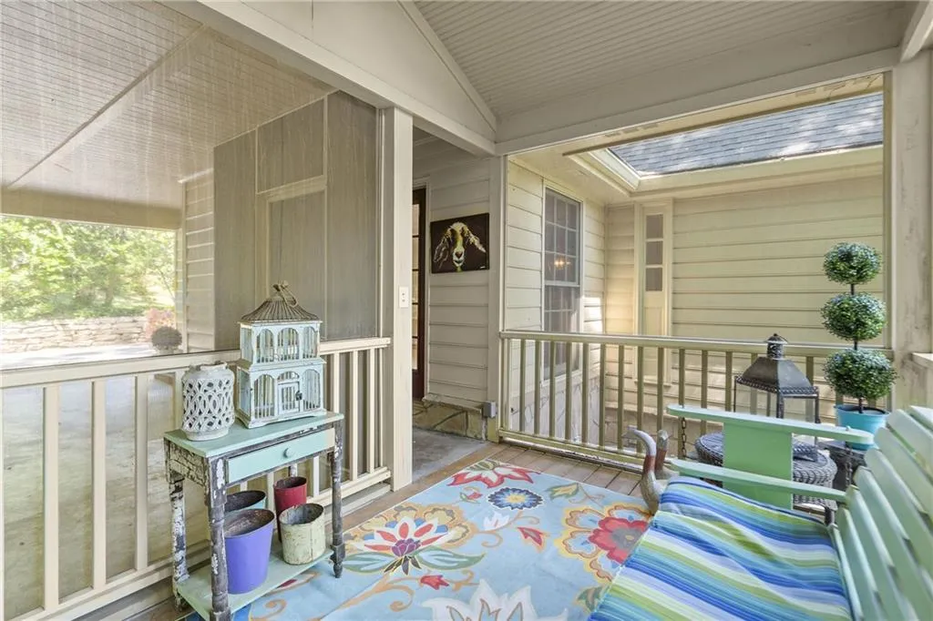 6580 Scott Valley Road, Sandy Springs, Georgia 30328, 3 Bedrooms Bedrooms, ,2 BathroomsBathrooms,Residential,Sold,6580 Scott Valley Road,7547759