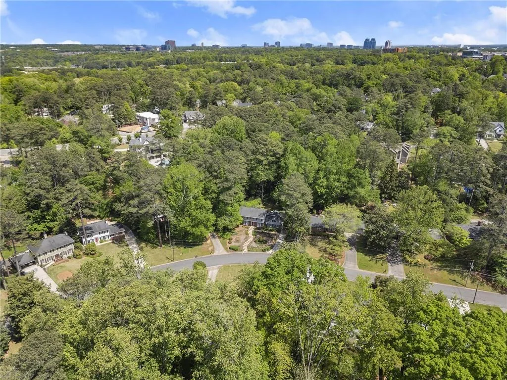 6580 Scott Valley Road, Sandy Springs, Georgia 30328, 3 Bedrooms Bedrooms, ,2 BathroomsBathrooms,Residential,Sold,6580 Scott Valley Road,7547759