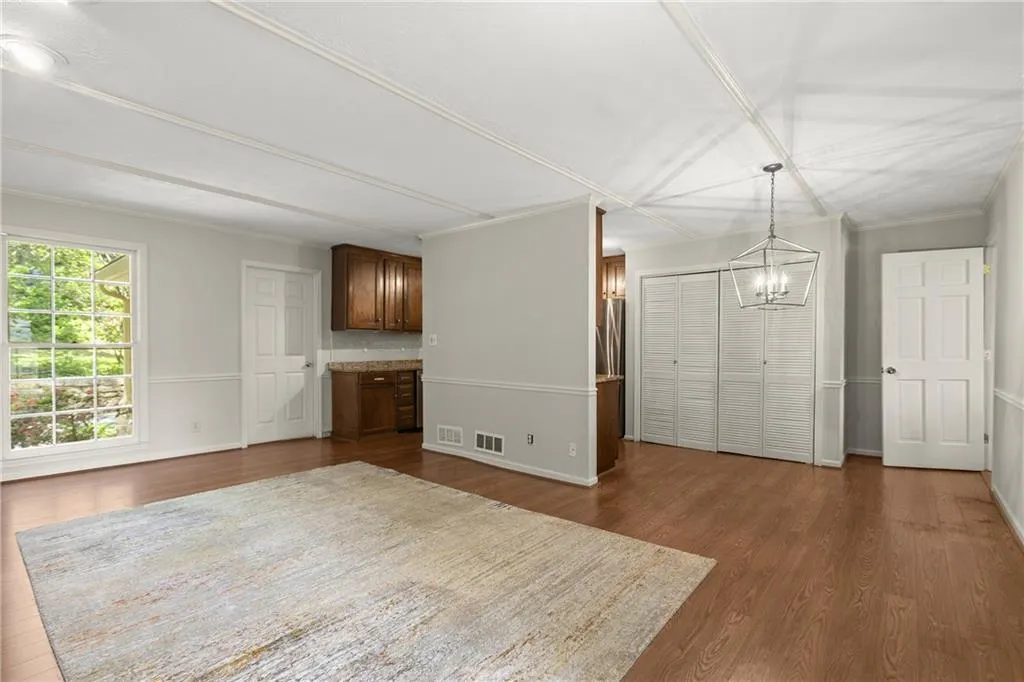6580 Scott Valley Road, Sandy Springs, Georgia 30328, 3 Bedrooms Bedrooms, ,2 BathroomsBathrooms,Residential,Sold,6580 Scott Valley Road,7547759