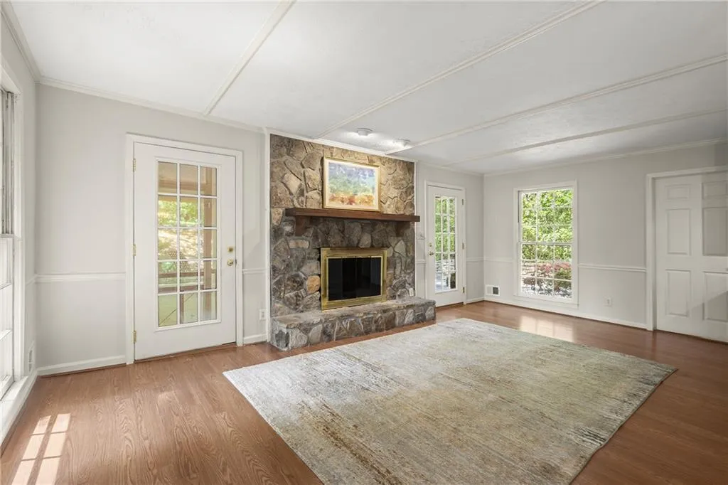 6580 Scott Valley Road, Sandy Springs, Georgia 30328, 3 Bedrooms Bedrooms, ,2 BathroomsBathrooms,Residential,Sold,6580 Scott Valley Road,7547759