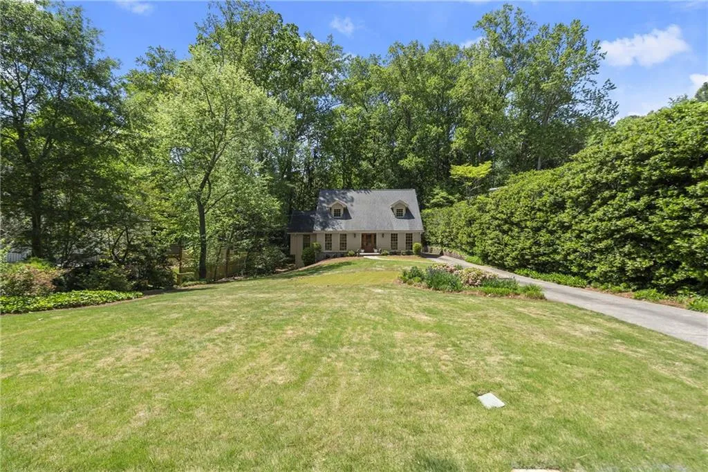6580 Scott Valley Road, Sandy Springs, Georgia 30328, 3 Bedrooms Bedrooms, ,2 BathroomsBathrooms,Residential,Sold,6580 Scott Valley Road,7547759