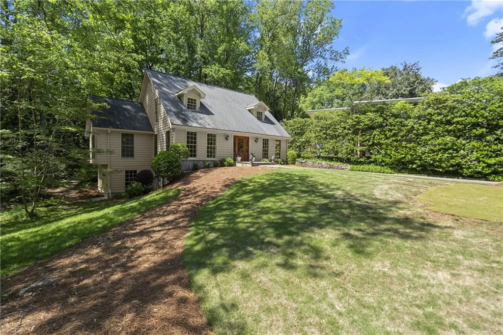 6580 Scott Valley Road, Sandy Springs, Georgia 30328, 3 Bedrooms Bedrooms, ,2 BathroomsBathrooms,Residential,Sold,6580 Scott Valley Road,7547759