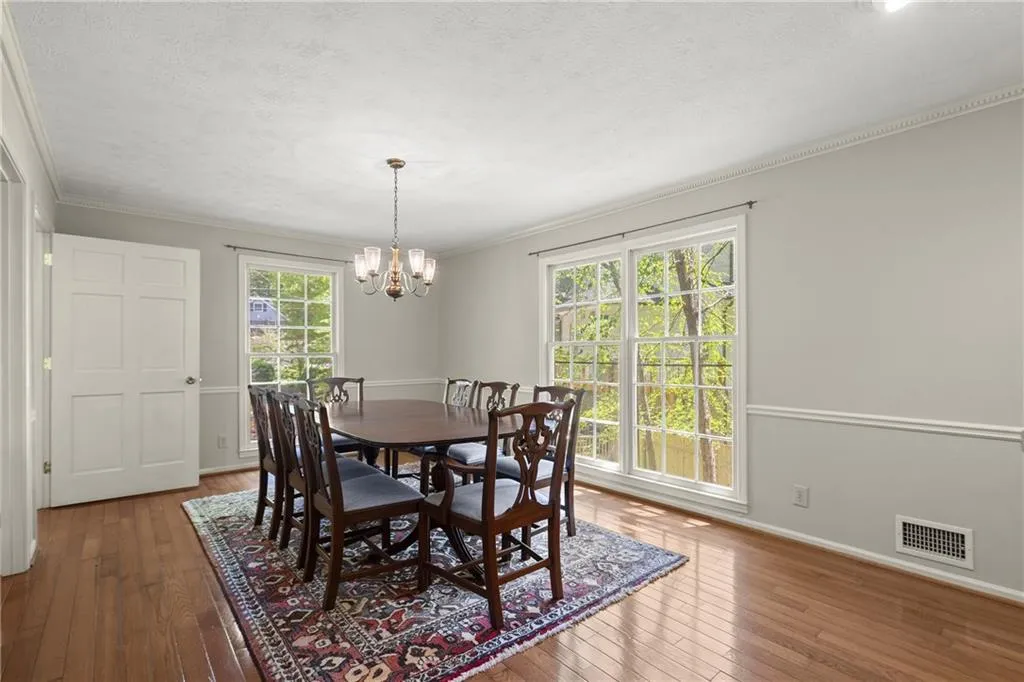 6580 Scott Valley Road, Sandy Springs, Georgia 30328, 3 Bedrooms Bedrooms, ,2 BathroomsBathrooms,Residential,Sold,6580 Scott Valley Road,7547759