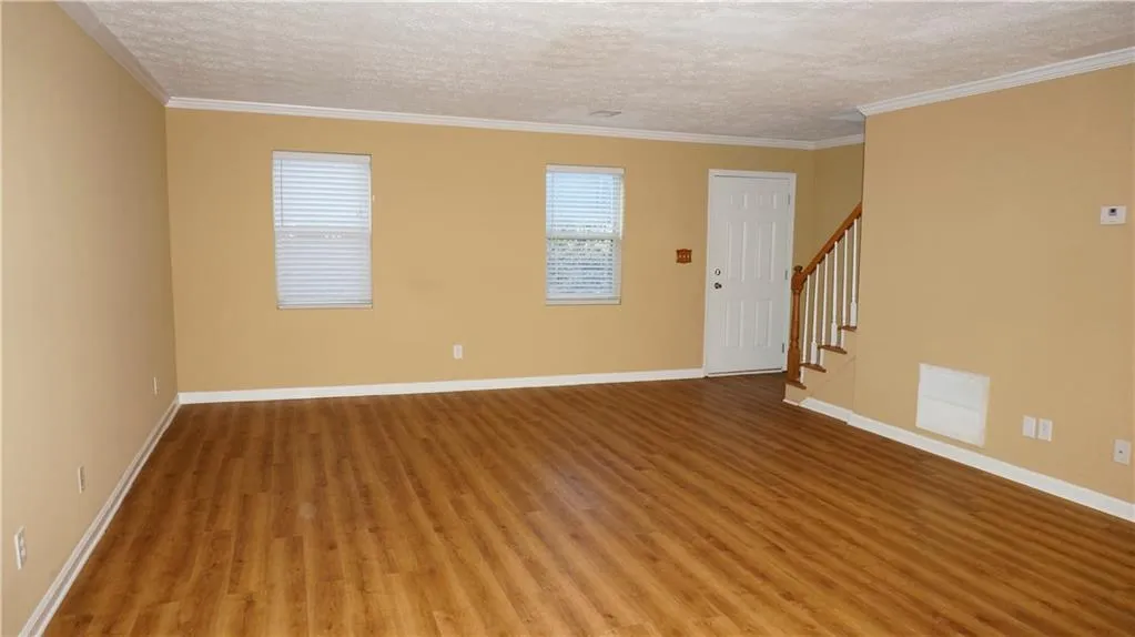 8701 Dunwoody Place Unit B, Sandy Springs, Georgia 30350, 3 Bedrooms Bedrooms, ,2 BathroomsBathrooms,Residential,Sold,8701 Dunwoody Place Unit B,5942436