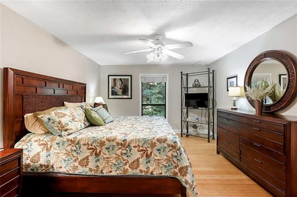 1509 Woodcliff Drive, Sandy Springs, Georgia 30350, 2 Bedrooms Bedrooms, ,1 BathroomBathrooms,Residential,Sold,1509 Woodcliff Drive,6920952