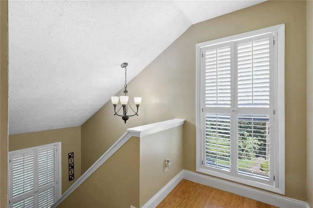 1509 Woodcliff Drive, Sandy Springs, Georgia 30350, 2 Bedrooms Bedrooms, ,1 BathroomBathrooms,Residential,Sold,1509 Woodcliff Drive,6920952