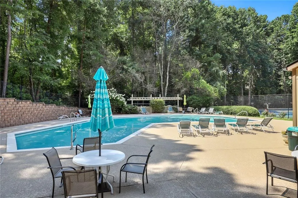 1509 Woodcliff Drive, Sandy Springs, Georgia 30350, 2 Bedrooms Bedrooms, ,1 BathroomBathrooms,Residential,Sold,1509 Woodcliff Drive,6920952