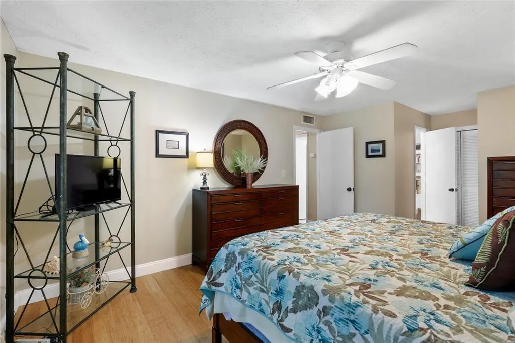 1509 Woodcliff Drive, Sandy Springs, Georgia 30350, 2 Bedrooms Bedrooms, ,1 BathroomBathrooms,Residential,Sold,1509 Woodcliff Drive,6920952