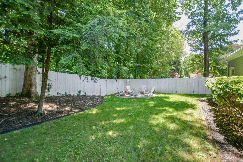 2992 Crosswycke Forest Drive Ne, Brookhaven, Georgia 30319, 2 Bedrooms Bedrooms, ,2 BathroomsBathrooms,Residential,For Sale,2992 Crosswycke Forest Drive Ne,7637040