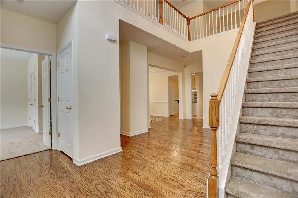 1010 Lancaster Walk, Sandy Springs, Georgia 30328, 4 Bedrooms Bedrooms, ,3 BathroomsBathrooms,Residential,Sold,1010 Lancaster Walk,5743547