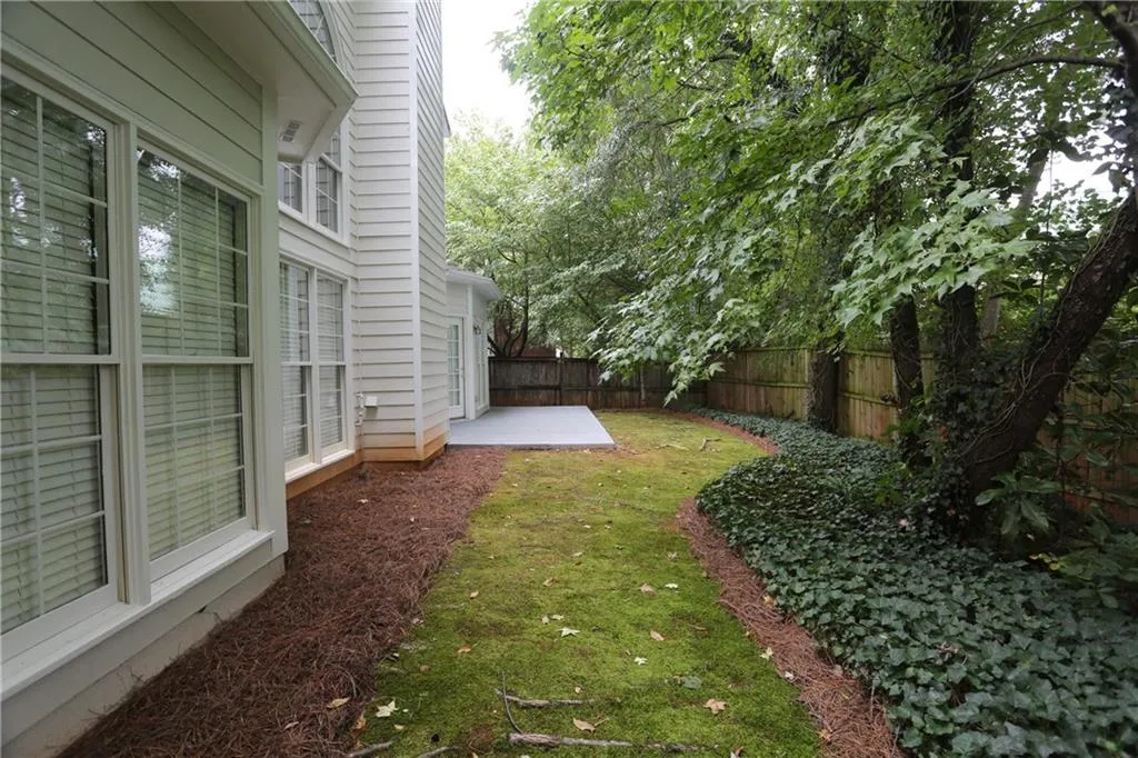 1010 Lancaster Walk, Sandy Springs, Georgia 30328, 4 Bedrooms Bedrooms, ,3 BathroomsBathrooms,Residential,Sold,1010 Lancaster Walk,5743547