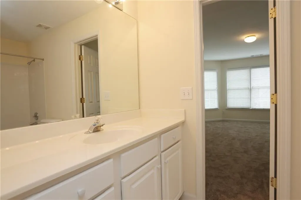 1010 Lancaster Walk, Sandy Springs, Georgia 30328, 4 Bedrooms Bedrooms, ,3 BathroomsBathrooms,Residential,Sold,1010 Lancaster Walk,5743547