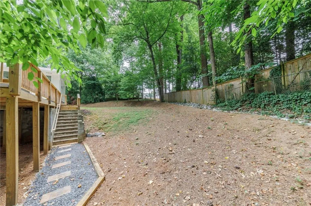 495 Valley Lane Ne, Atlanta, Georgia 30328, 5 Bedrooms Bedrooms, ,3 BathroomsBathrooms,Residential,Sold,495 Valley Lane Ne,7498024