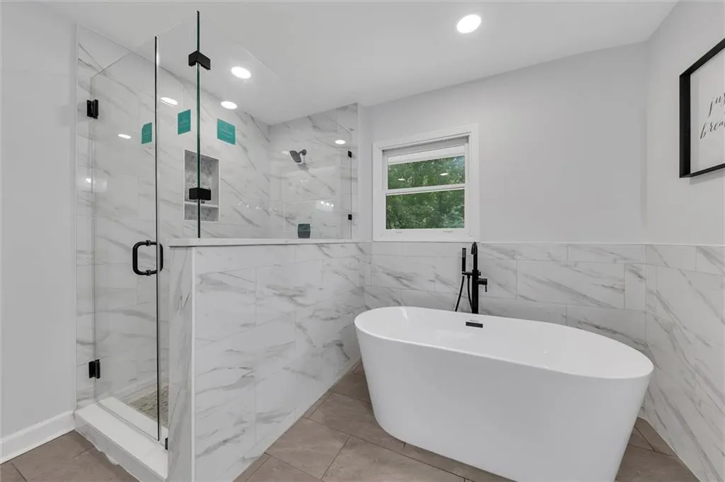 495 Valley Lane Ne, Atlanta, Georgia 30328, 5 Bedrooms Bedrooms, ,3 BathroomsBathrooms,Residential,Sold,495 Valley Lane Ne,7498024