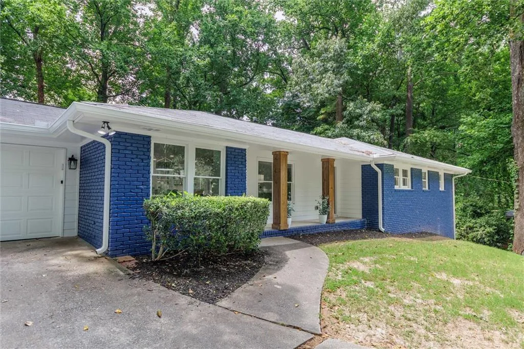 495 Valley Lane Ne, Atlanta, Georgia 30328, 5 Bedrooms Bedrooms, ,3 BathroomsBathrooms,Residential,Sold,495 Valley Lane Ne,7498024