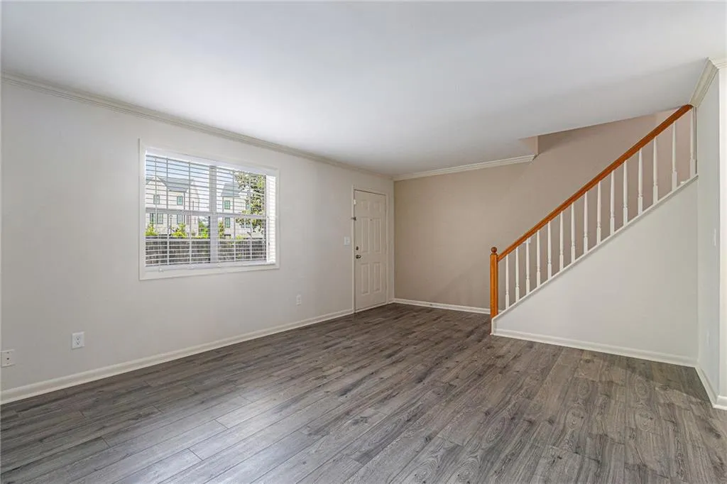 6900 Roswell Road Unit 6f, Atlanta, Georgia 30328, 2 Bedrooms Bedrooms, ,2 BathroomsBathrooms,Residential,For Sale,6900 Roswell Road Unit 6f,7656478