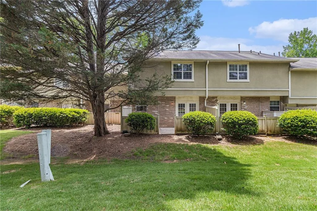 6900 Roswell Road Unit 6f, Atlanta, Georgia 30328, 2 Bedrooms Bedrooms, ,2 BathroomsBathrooms,Residential,For Sale,6900 Roswell Road Unit 6f,7656478