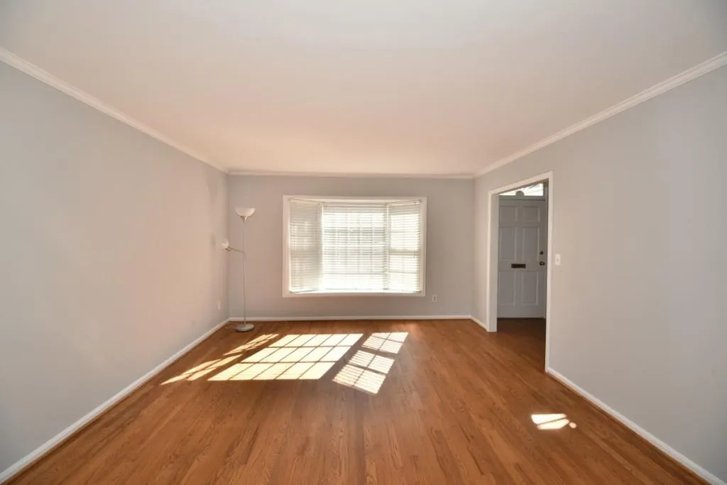 6520 Roswell Road Unit 115, Atlanta, Georgia 30328, 2 Bedrooms Bedrooms, ,1 BathroomBathrooms,Residential,Sold,6520 Roswell Road Unit 115,5664466