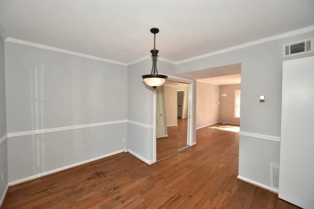 6520 Roswell Road Unit 115, Atlanta, Georgia 30328, 2 Bedrooms Bedrooms, ,1 BathroomBathrooms,Residential,Sold,6520 Roswell Road Unit 115,5664466