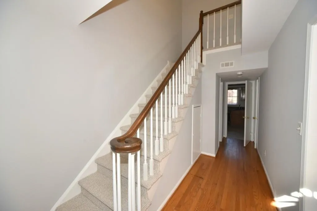 6520 Roswell Road Unit 115, Atlanta, Georgia 30328, 2 Bedrooms Bedrooms, ,1 BathroomBathrooms,Residential,Sold,6520 Roswell Road Unit 115,5664466